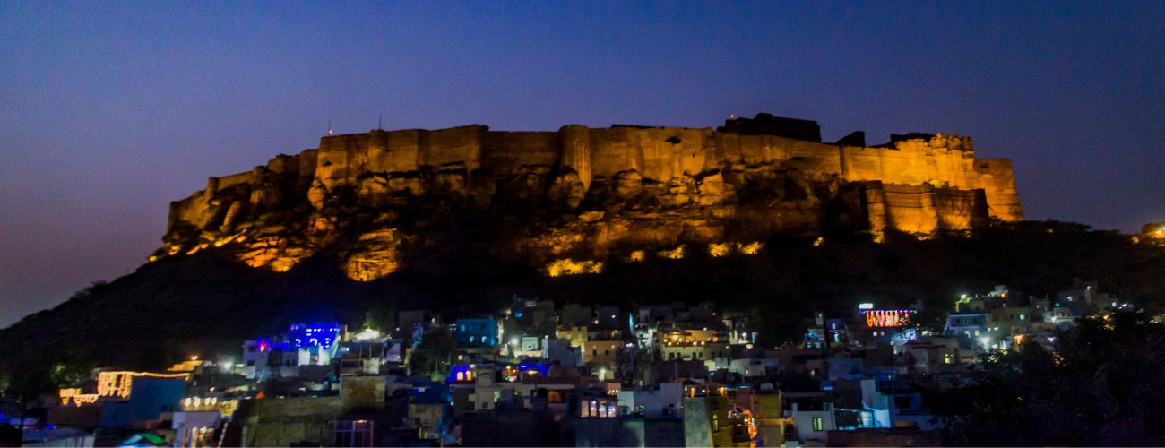 Home 12 Blue City Walk through the ancient blue lanes, discover hidden gems and enjoy the vibrant culture with your local guide Anshu Bhai.